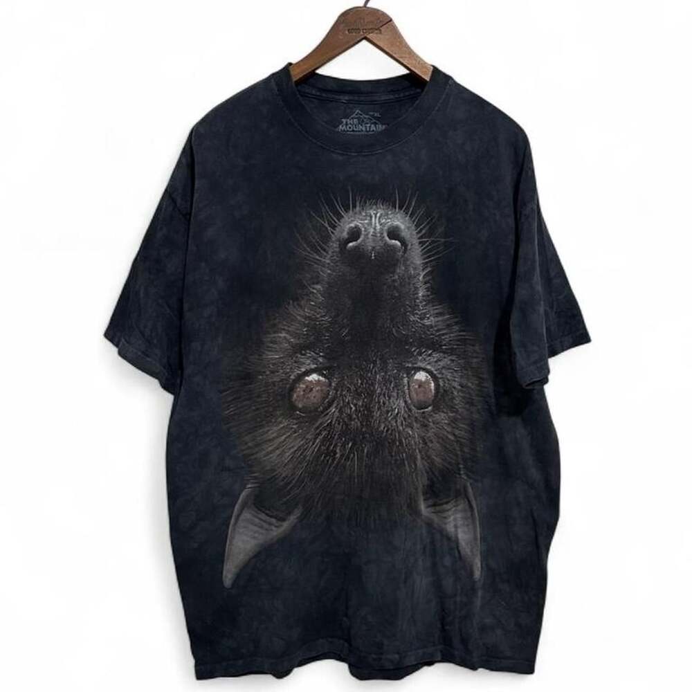The Mountain Vintage Bat Face Graphic T-Shirt XL